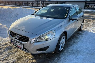 Volvo V60 D6 AWD Plug-in Hybrid Summum